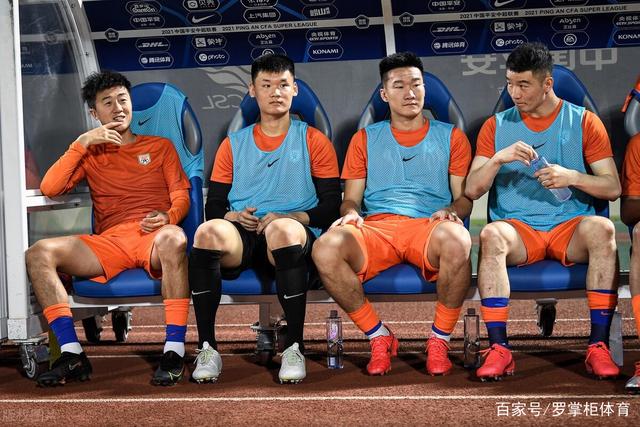 穆里尼奥伯纳乌首秀遭遇重重困难，皇马残阵对决皇家社会